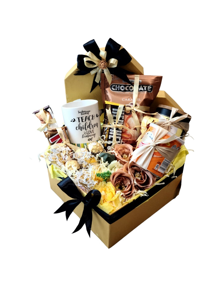 Golden Bloom Delight Gift Box