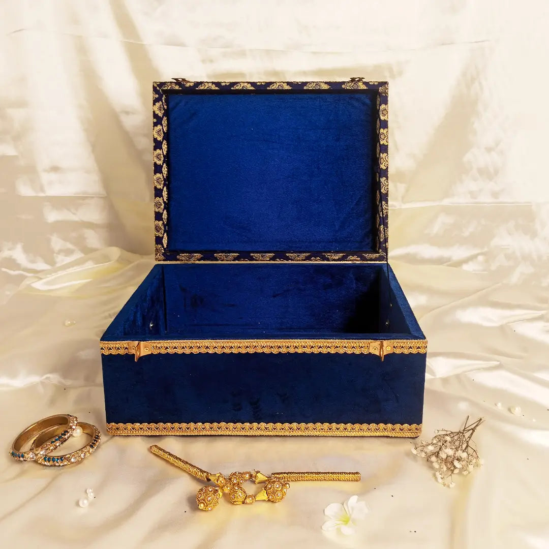 Velvet Trunk Box