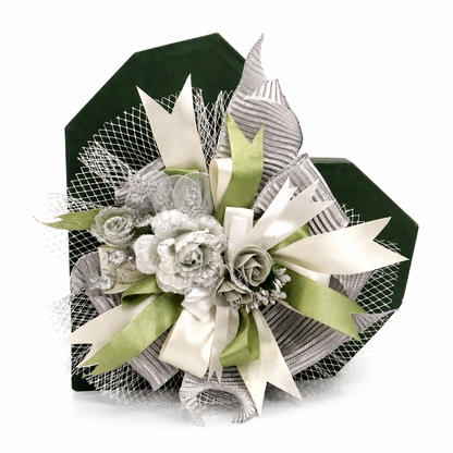 Customized Green Heart Shape Gift Box