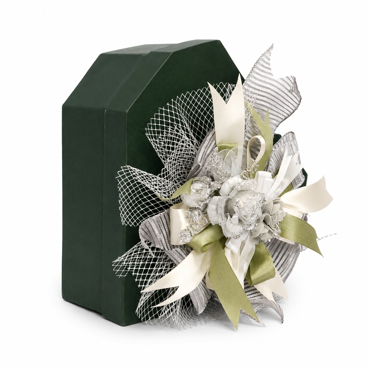 Customized Green Heart Shape Gift Box